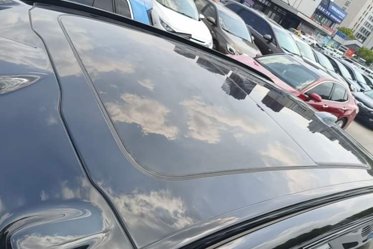 Used Nio ES6 2024 75 kWh Roof
