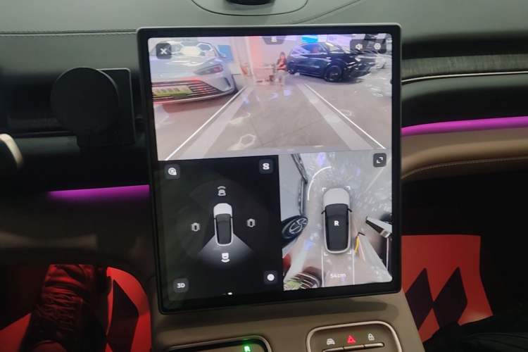 Used Nio ES6 2024 75 kWh Audio And AC Panel