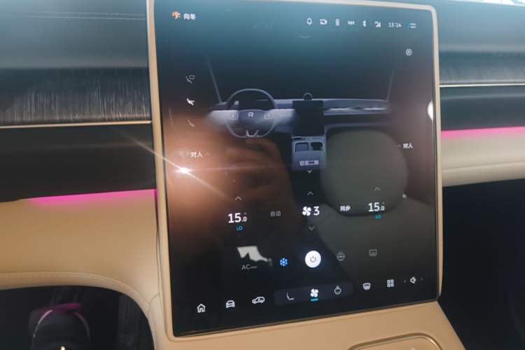 Used Nio ES6 2024 75 kWh Audio And AC Panel