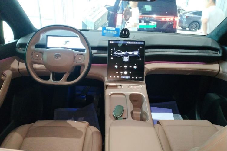 Used Nio ES6 2024 75 kWh Center Console