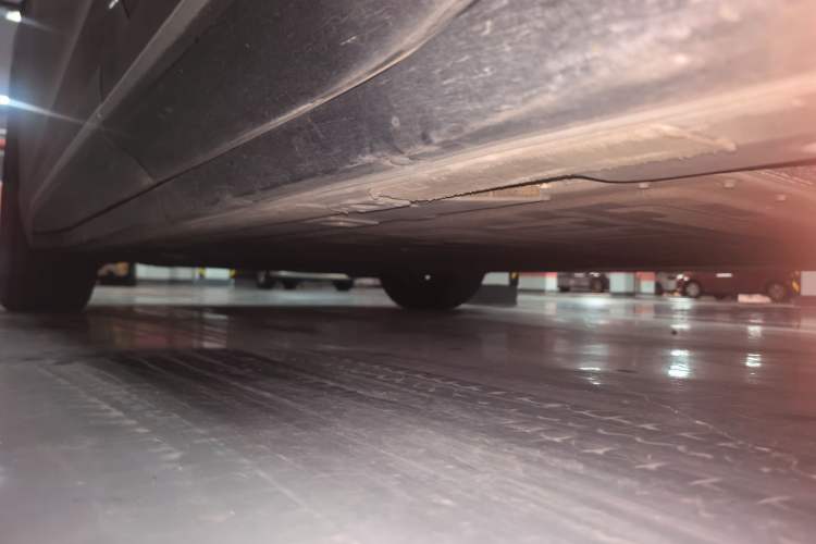 Used Nio ES6 2024 75 kWh Chassis Rear Left