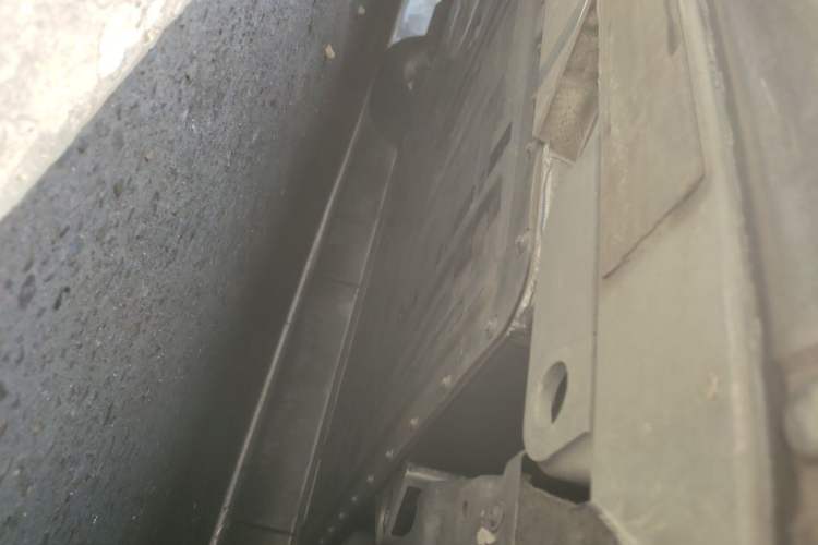 Used Nio ES6 2024 75 kWh Chassis Rear Left