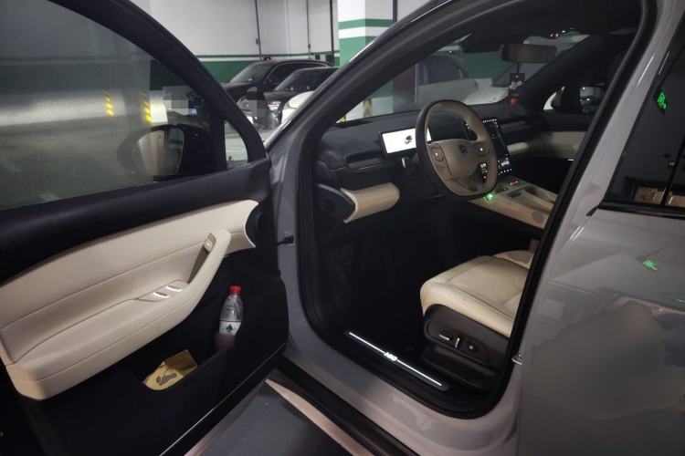 Used Nio ES6 2024 75 kWh Driver Seat