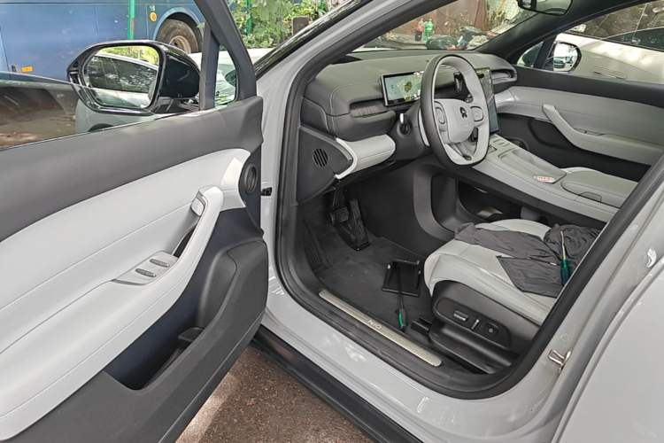 Used Nio ES6 2024 75 kWh Driver Seat
