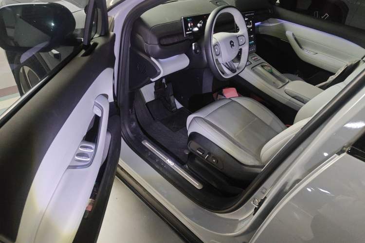 Used Nio ES6 2024 75 kWh Driver Seat