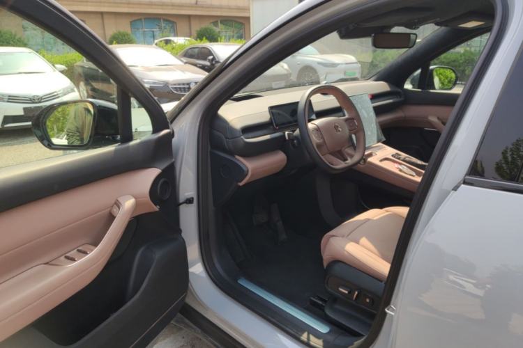 Used Nio ES6 2024 75 kWh Driver Seat