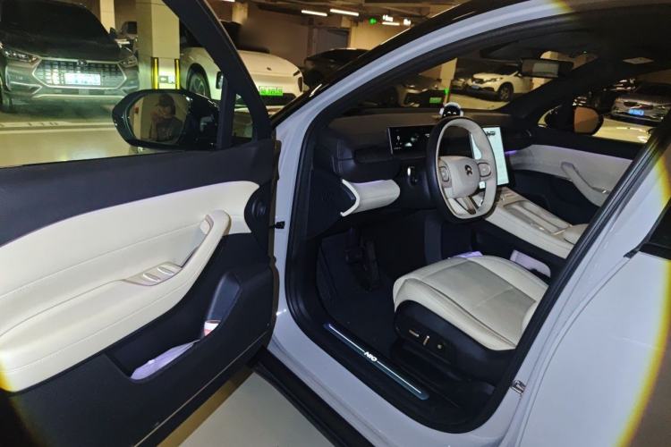 Used Nio ES6 2024 75 kWh Driver Seat