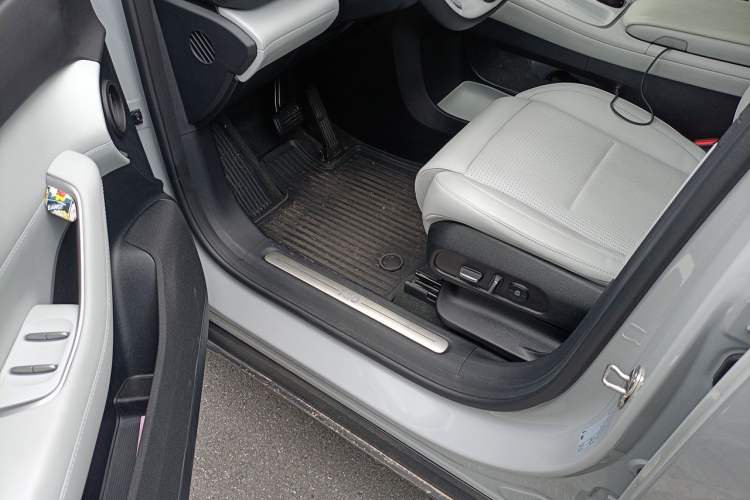Used Nio ES6 2024 75 kWh Driver Seat