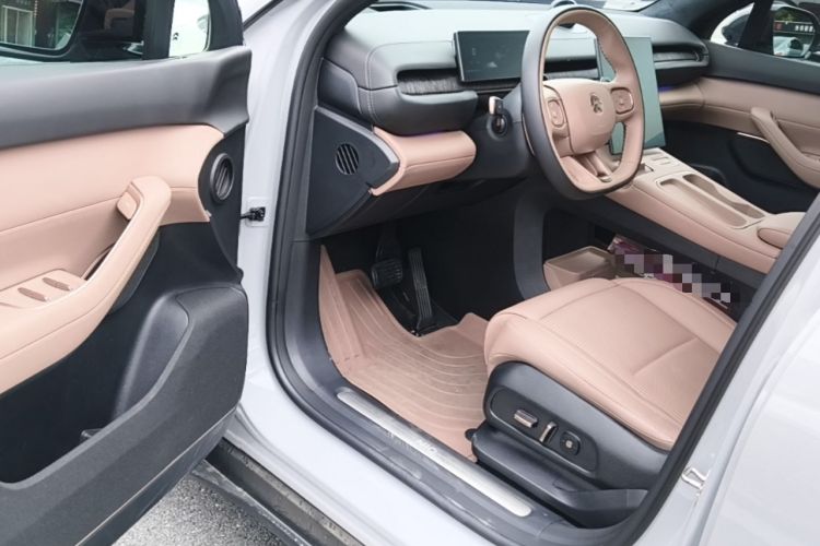 Used Nio ES6 2024 75 kWh Driver Seat