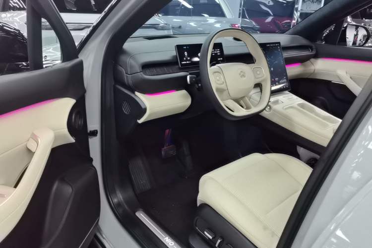 Used Nio ES6 2024 75 kWh Driver Seat