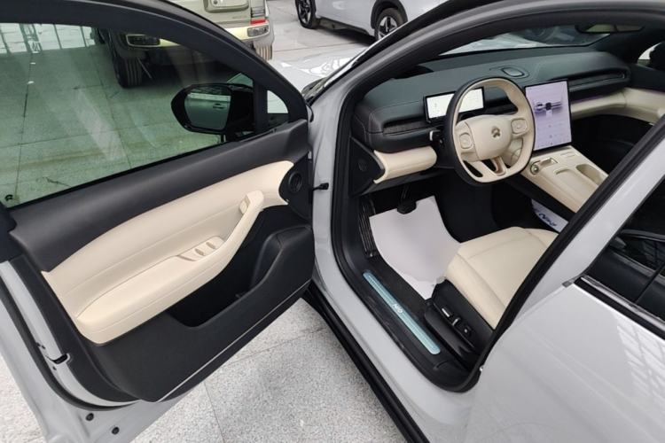Used Nio ES6 2024 75 kWh Driver Seat