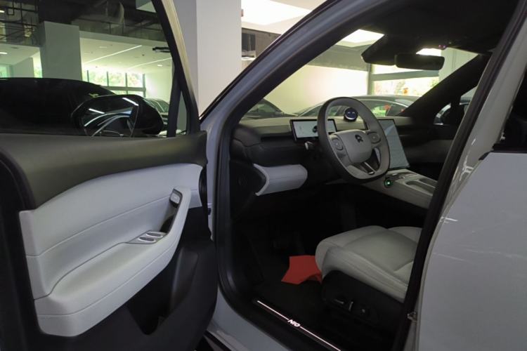 Used Nio ES6 2024 75 kWh Driver Seat
