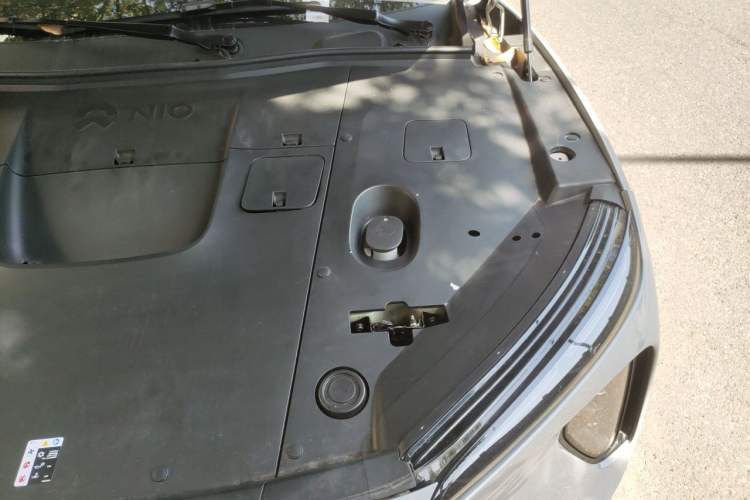 Used Nio ES6 2024 75 kWh Engine Bay Left