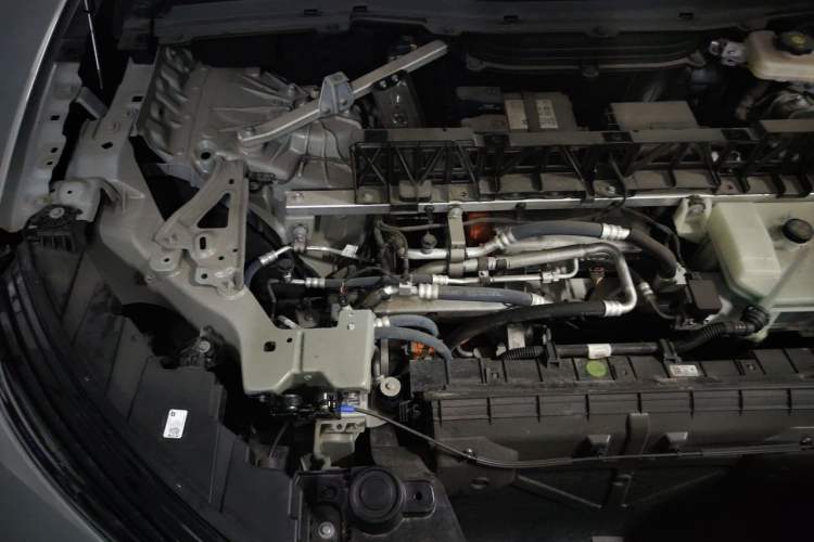 Used Nio ES6 2024 75 kWh Engine Bay Right