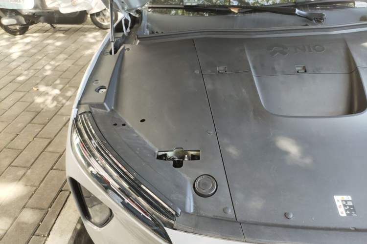 Used Nio ES6 2024 75 kWh Engine Bay Right