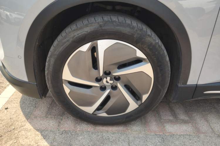 Used Nio ES6 2024 75 kWh Exterior 4