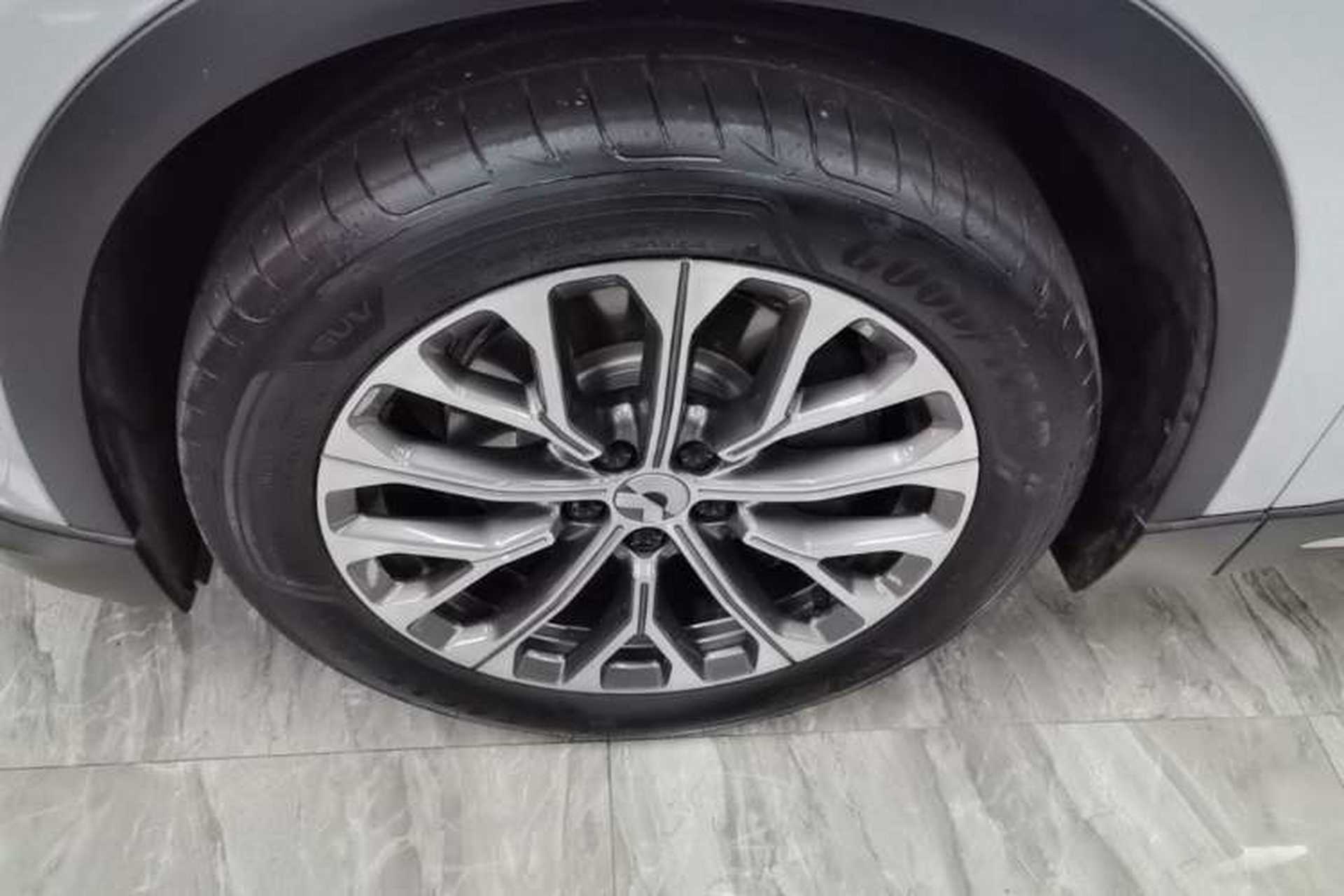 Used Nio ES6 2024 75 kWh Exterior 4