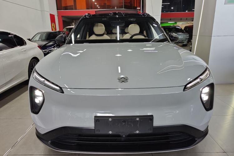 Used Nio ES6 2024 75 kWh Front