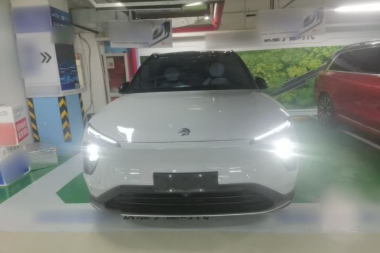Used Nio ES6 2024 75 kWh Front