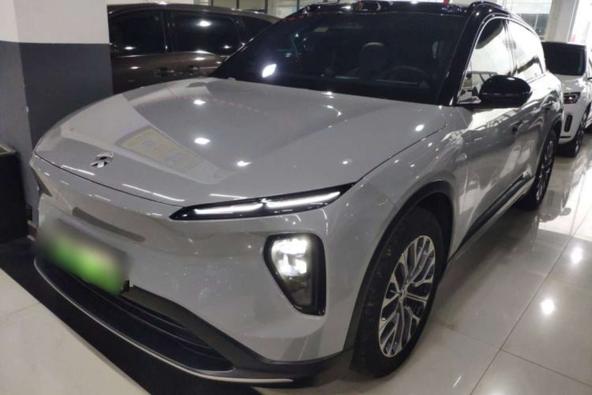 Used Nio ES6 2024 75 kWh Front Left 45 Deg