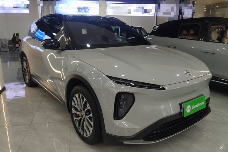 Used Nio ES6 2024 75 kWh Front Right 45 Deg
