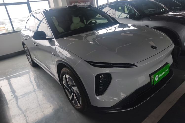 Used Nio ES6 2024 75 kWh Front Right 45 Deg