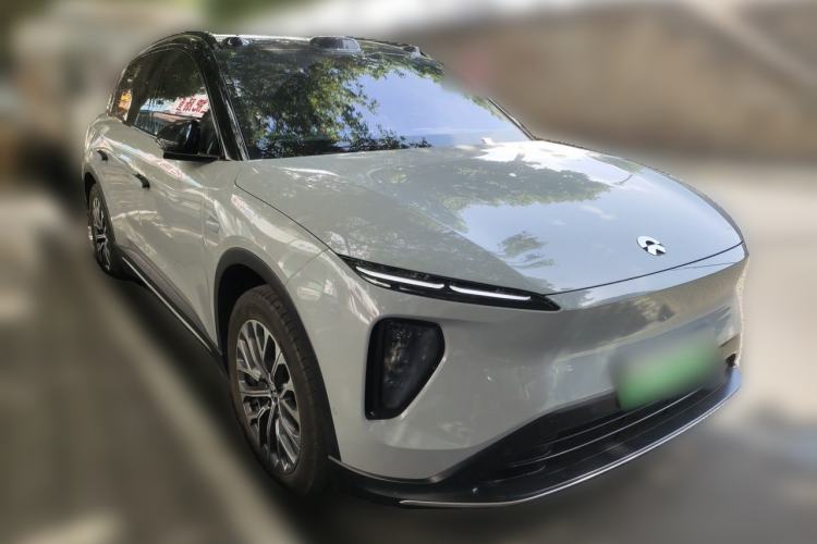 Used Nio ES6 2024 75 kWh Front Right 45 Deg