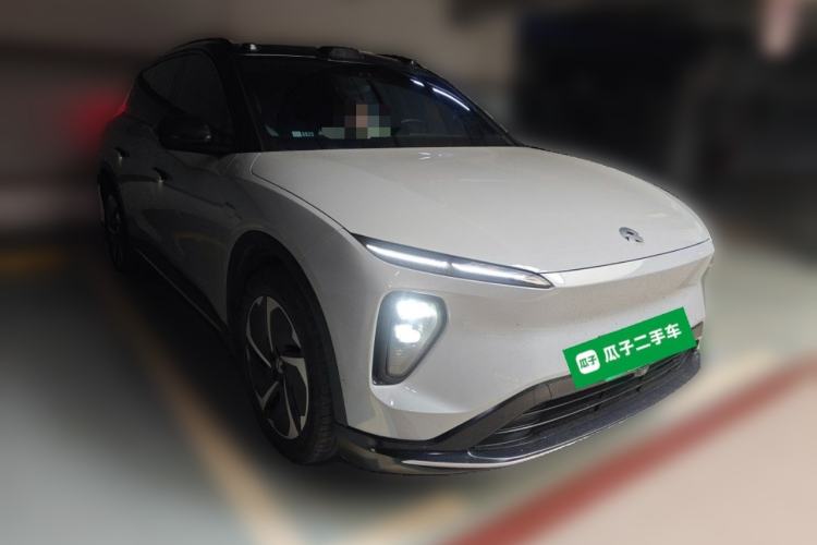 Used Nio ES6 2024 75 kWh Front Right 45 Deg