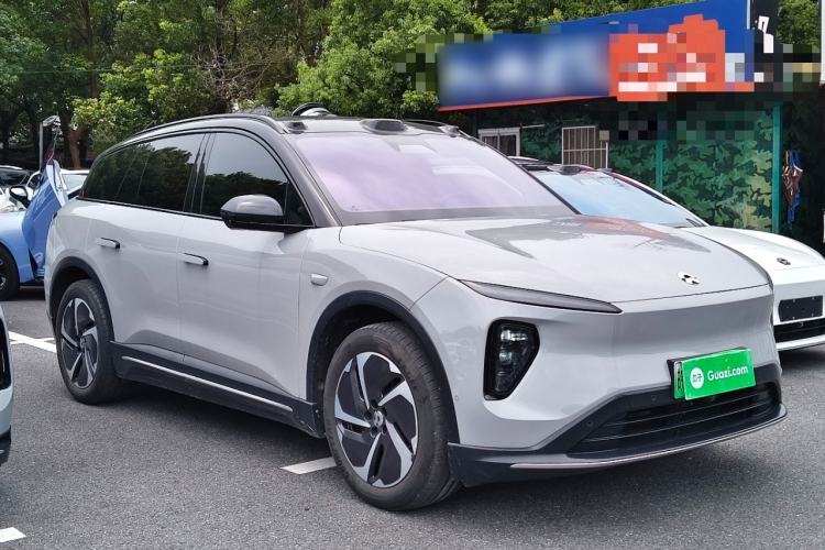 Used Nio ES6 2024 75 kWh Front Right 45 Deg
