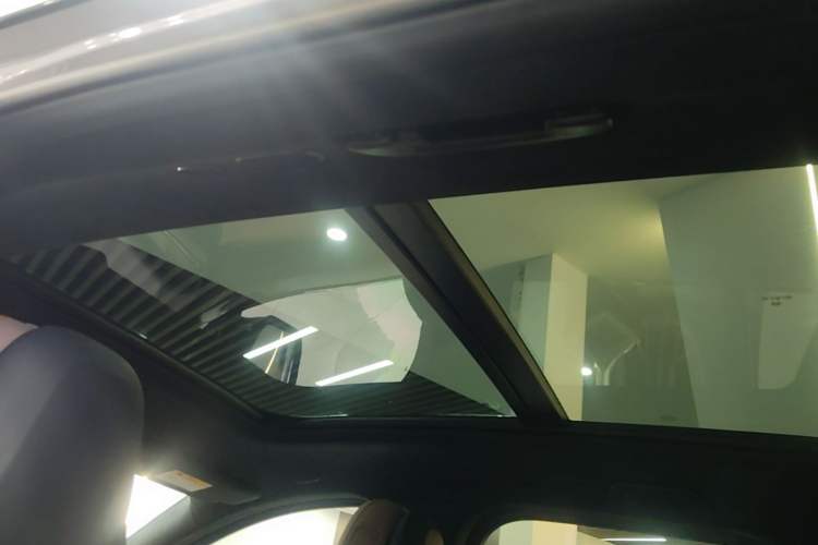 Used Nio ES6 2024 75 kWh Headliner