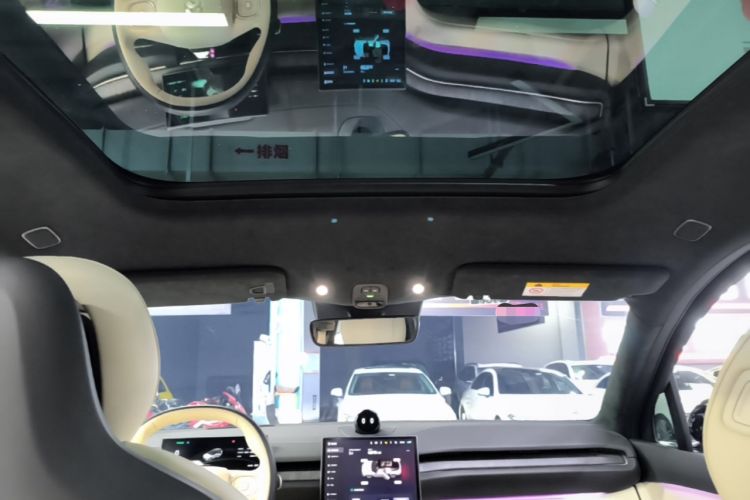 Used Nio ES6 2024 75 kWh Headliner