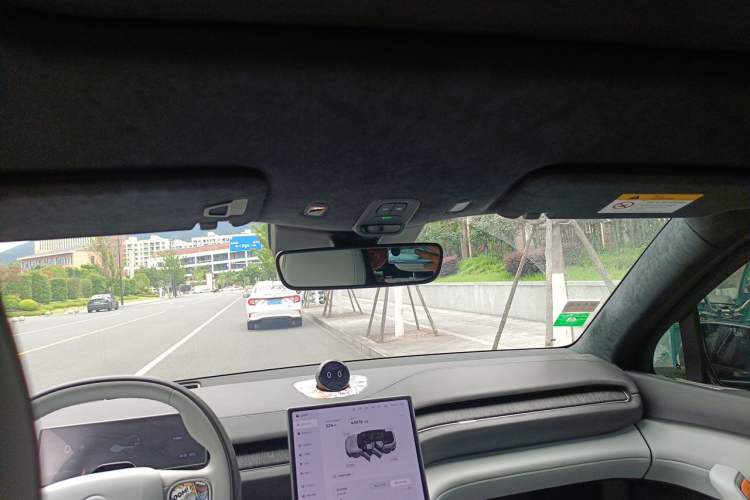 Used Nio ES6 2024 75 kWh Headliner