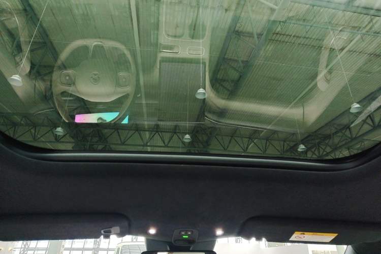 Used Nio ES6 2024 75 kWh Headliner