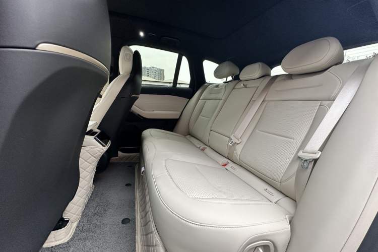 Used Nio ES6 2024 75 kWh Interior 15