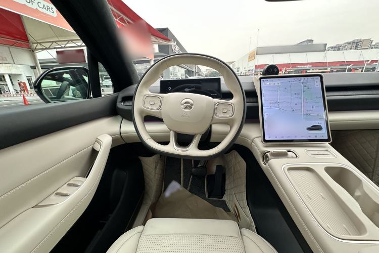 Used Nio ES6 2024 75 kWh Interior 3