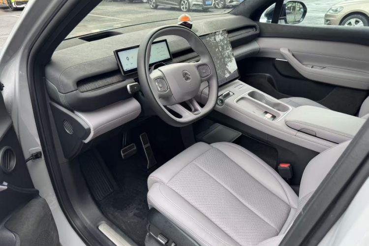 Used Nio ES6 2024 75 kWh Interior 6