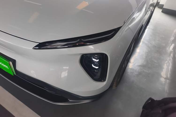 Used Nio ES6 2024 75 kWh Left Front Headlight