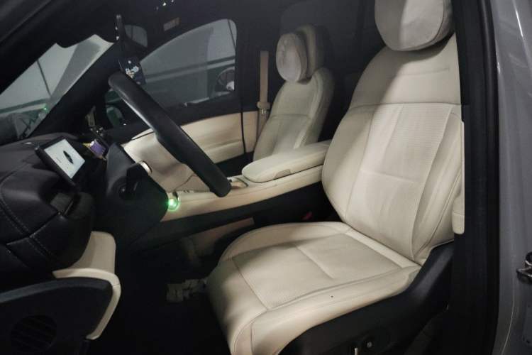 Used Nio ES6 2024 75 kWh Left Front Seat
