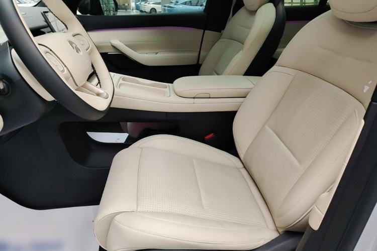 Used Nio ES6 2024 75 kWh Left Front Seat
