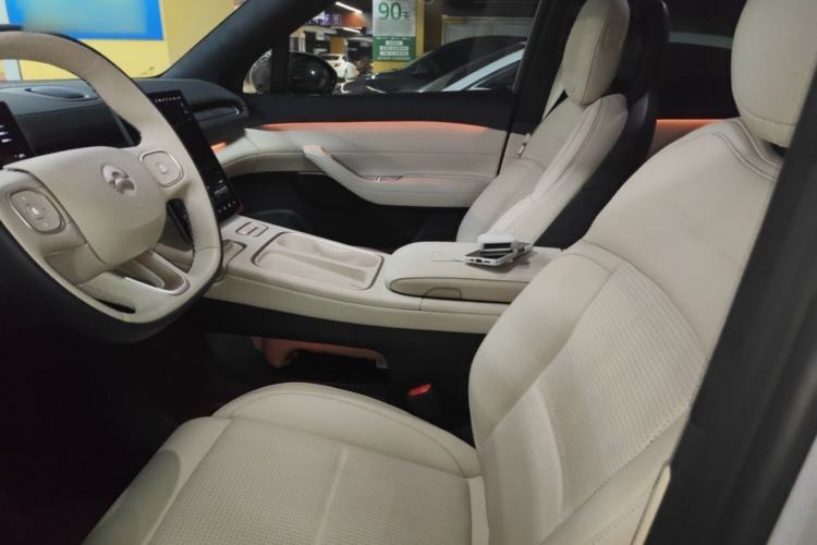 Used Nio ES6 2024 75 kWh Left Front Seat