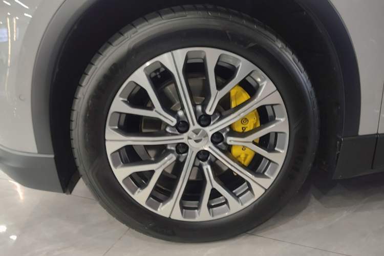 Used Nio ES6 2024 75 kWh Left Front Wheel Hub