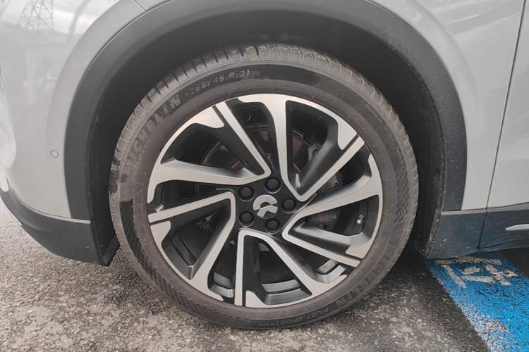 Used Nio ES6 2024 75 kWh Left Front Wheel Hub