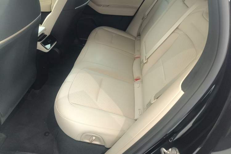 Used Nio ES6 2024 75 kWh Left Rear Seat