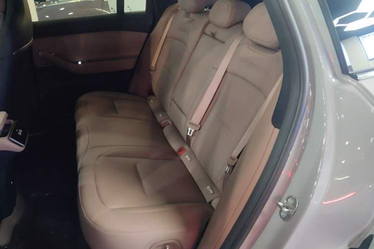 Used Nio ES6 2024 75 kWh Left Rear Seat