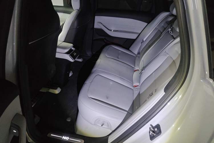 Used Nio ES6 2024 75 kWh Left Rear Seat