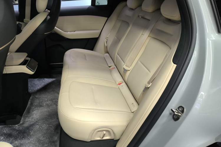 Used Nio ES6 2024 75 kWh Left Rear Seat