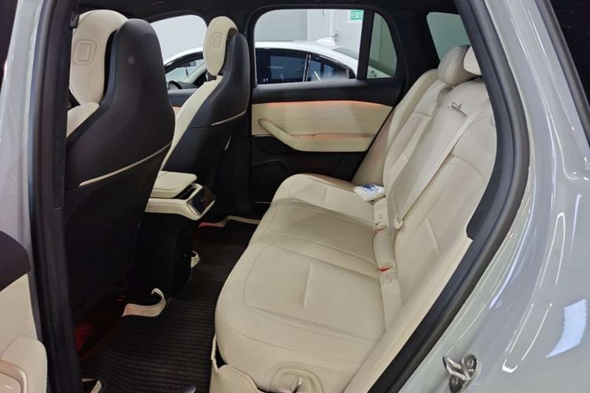Used Nio ES6 2024 75 kWh Left Rear Seat