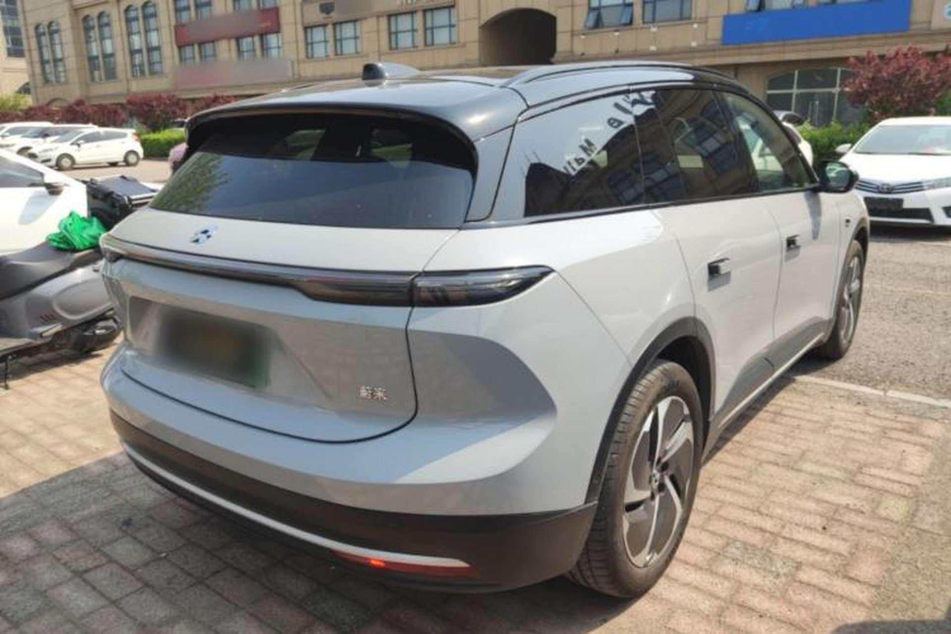 Used Nio ES6 2024 75 kWh Rear Right 45 Deg