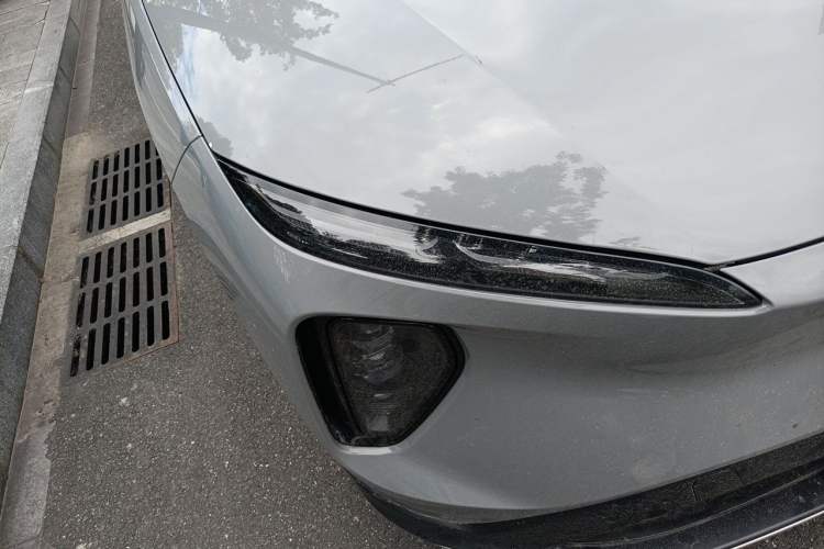 Used Nio ES6 2024 75 kWh Right Front Headlight