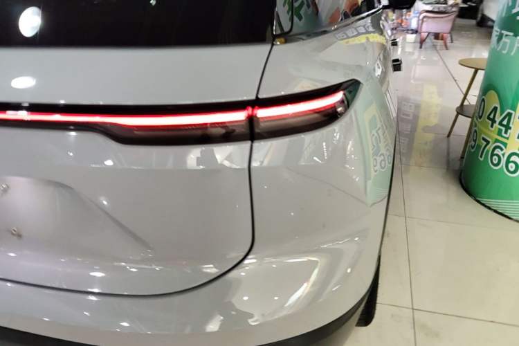 Used Nio ES6 2024 75 kWh Right Rear Taillight